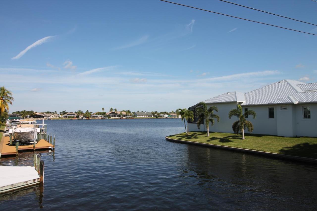 Luxury Home, Hot Tub, Heated Pool, Tiki Bar - Villa Spain Cape Coral Exterior photo