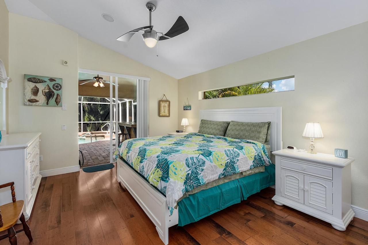 Luxury Home, Hot Tub, Heated Pool, Tiki Bar - Villa Spain Cape Coral Exterior photo
